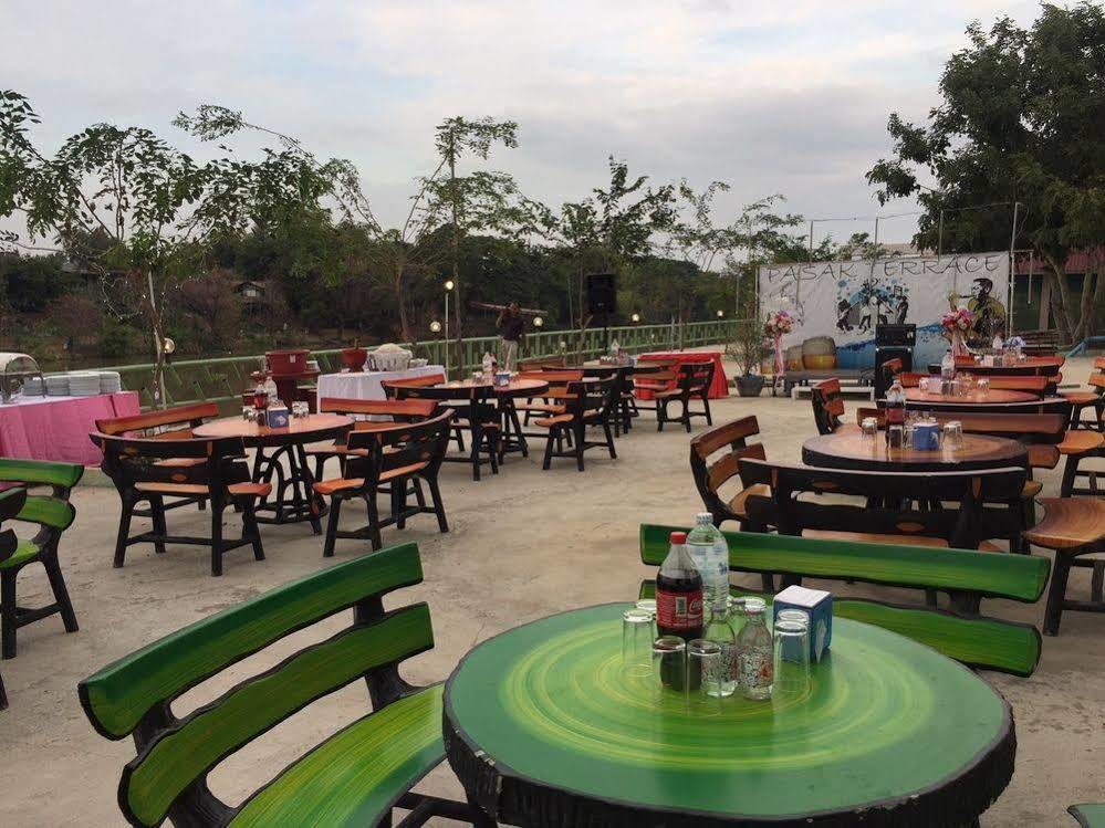 Toh Buk Seng Ayutthaya Hotel Екстериор снимка